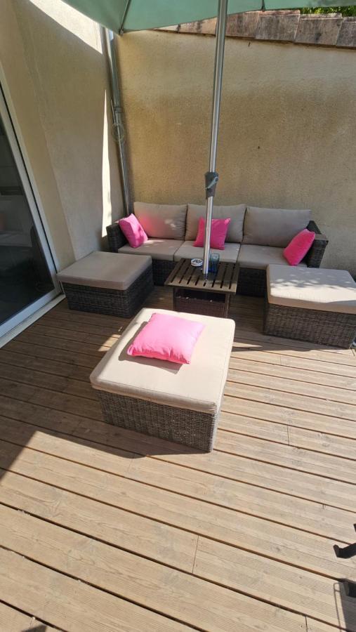 Bed To Rent - Maison Calme Avec Jacuzzi Sous Supplement Bordeaux Exterior foto