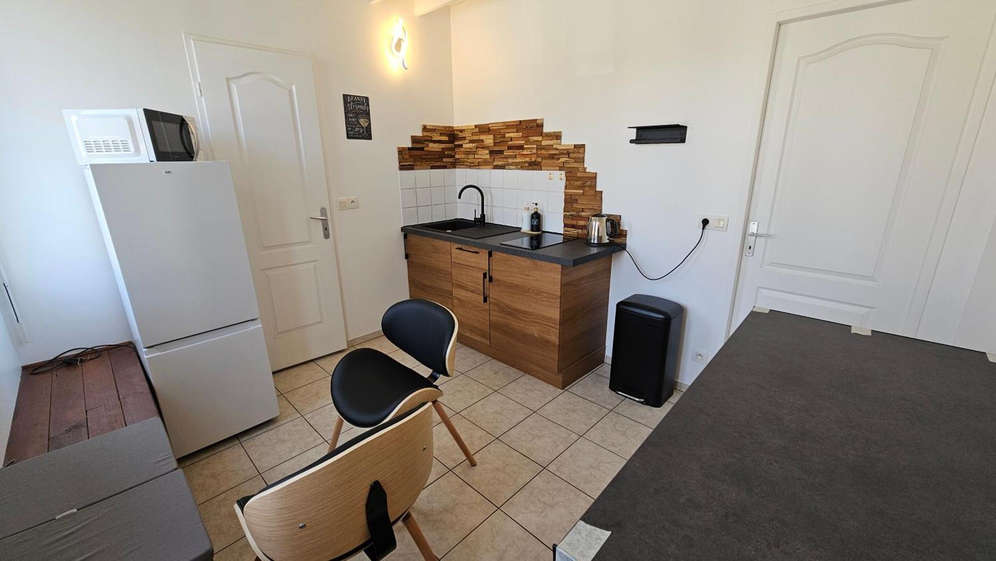 Bed To Rent - Maison Calme Avec Jacuzzi Sous Supplement Bordeaux Exterior foto